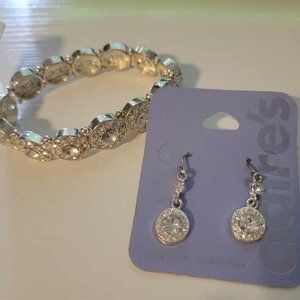 Jewelry Lot - Necklaces, Bracelets, Rings and Earrings
